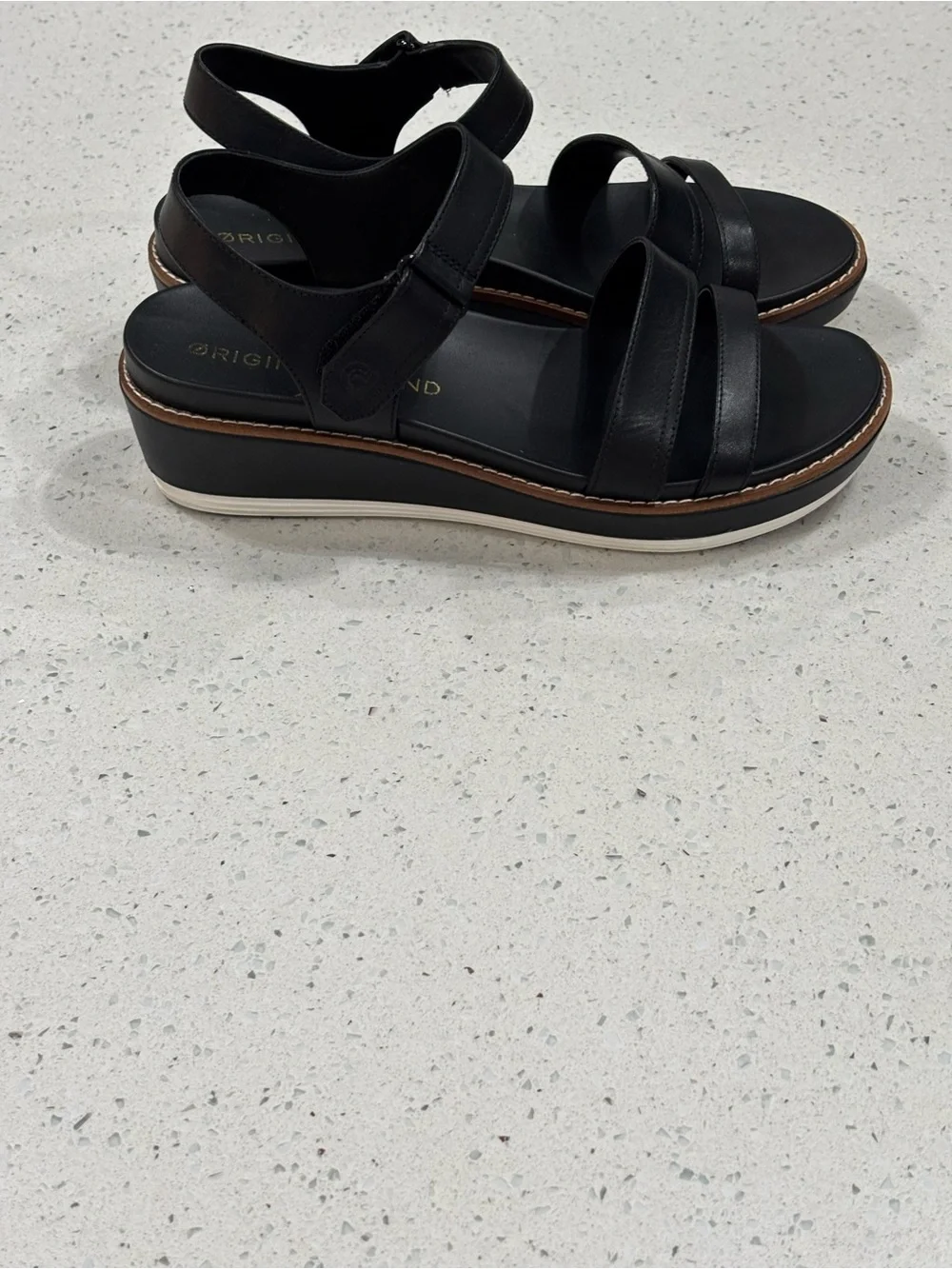 Cole Haan Black Leather Strappy Slingback Sandals 9m worn once